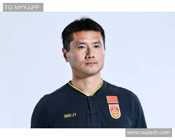 邵佳一考察新星助力国足年底集结备战熊猫杯赛事